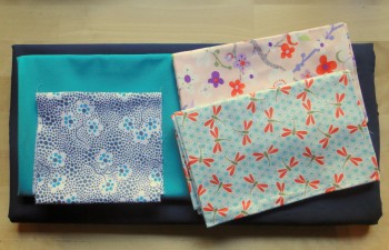 Tote bag fabric pull