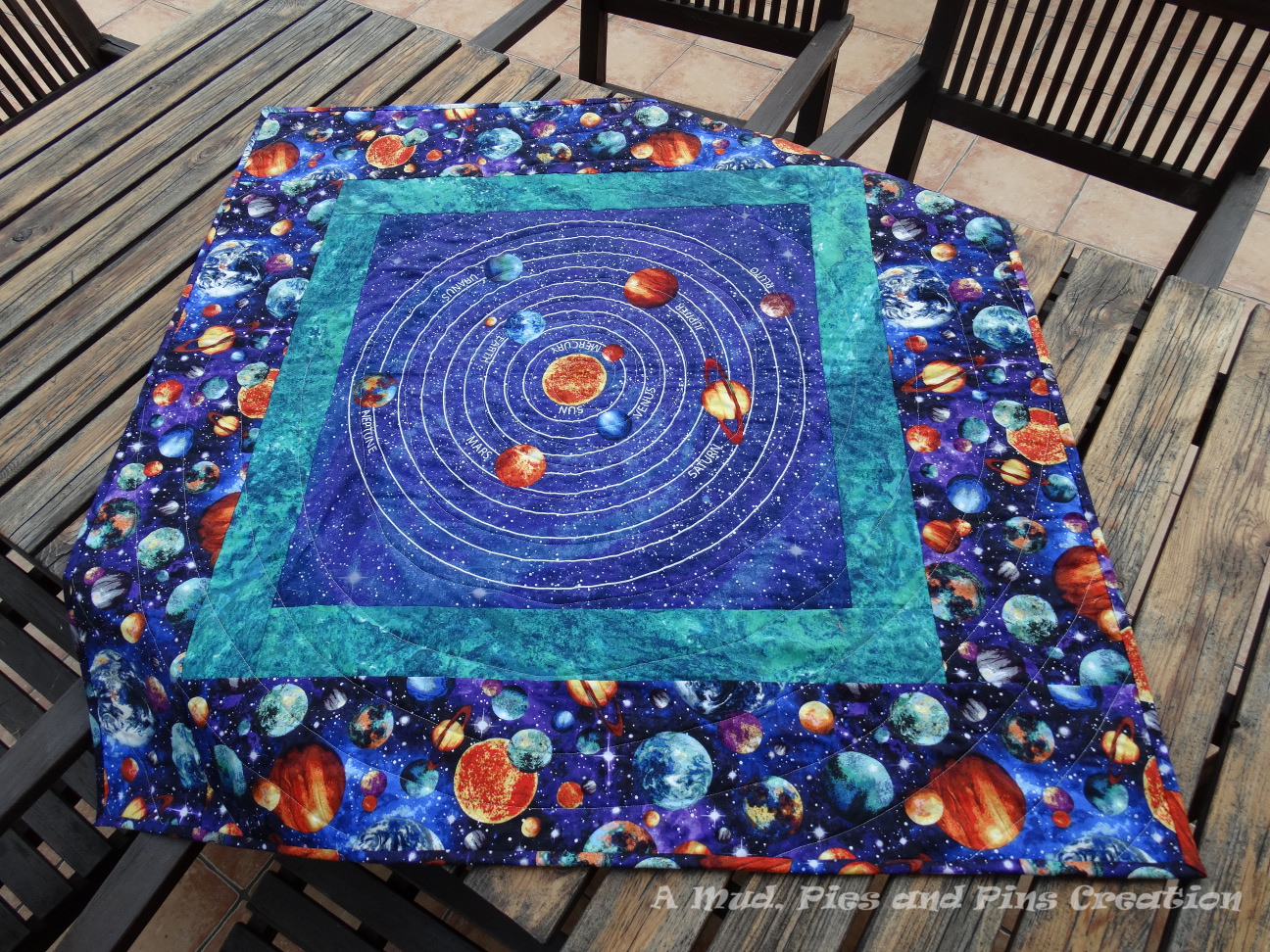 "Out of This World" quilt | Mud, Pies and Pins