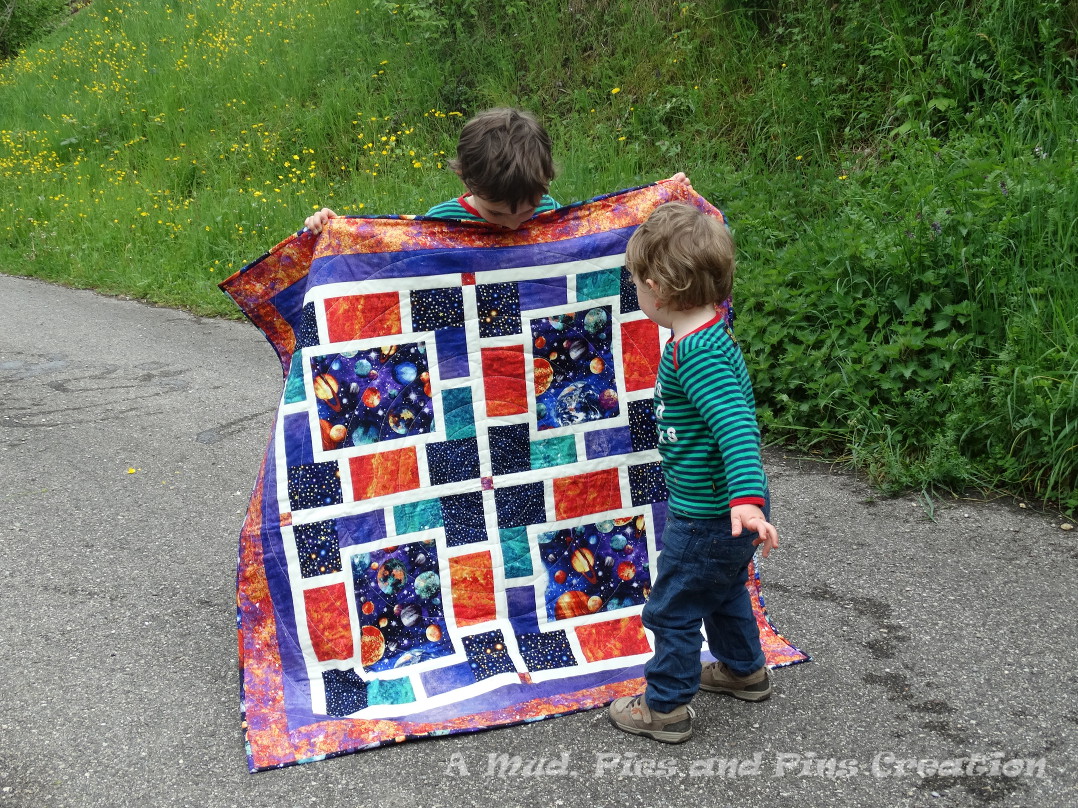 "Out of This World" quilt | Mud, Pies and Pins