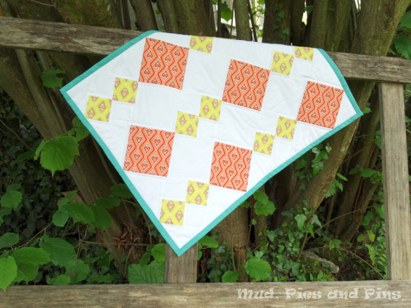 "Stepping Stones" mini quilt | Mud, Pies and Pins