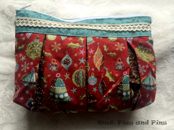 Festive pouch found on Mud, Pies and Pins