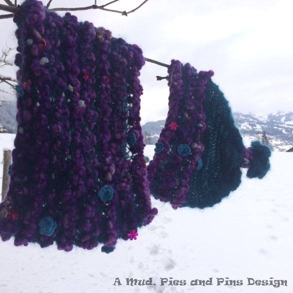 Knitting cowls/scarfs and hats with Knit Collage yarns / Mud, Pies and Pins