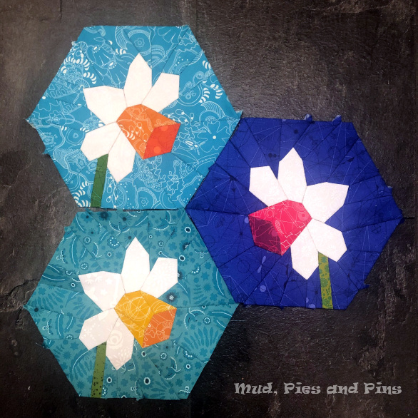 Hexagonal EPP Daffodil blocks | Mud, Pies and Pins