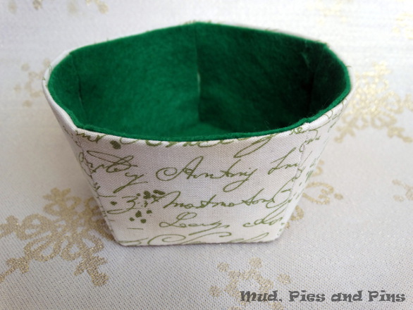 Fabric bowl tutorial | Mud, Pies and Pins